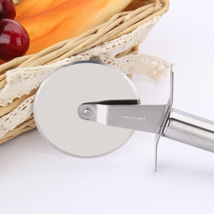 Stainless Steel Pizza Cutter Wheel and Lifter.